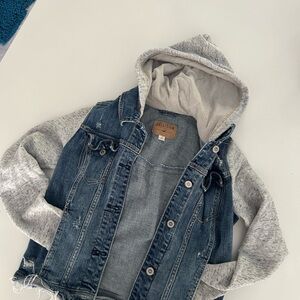 Hollister Denim Jacket with Gray sweatshirt Sleeves SZ small